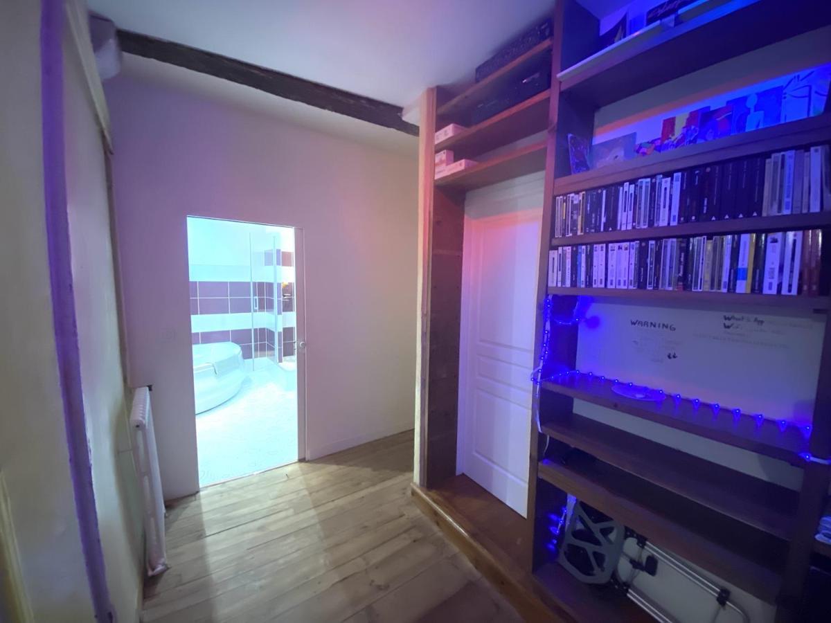 Floydroom'S Pau Chambre Hotes Dans Appartement Partage Proche Chateau Exteriör bild