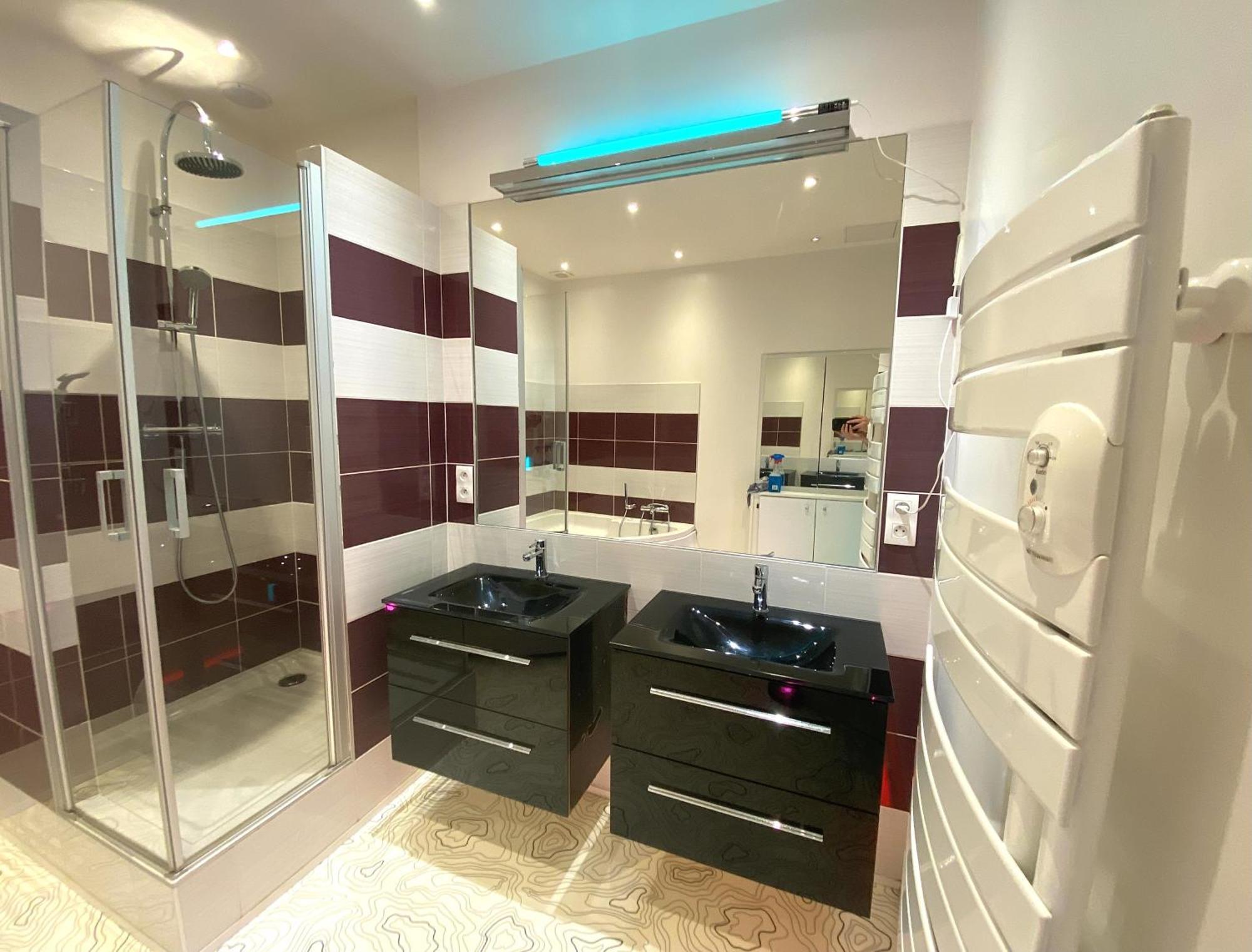 Floydroom'S Pau Chambre Hotes Dans Appartement Partage Proche Chateau Exteriör bild
